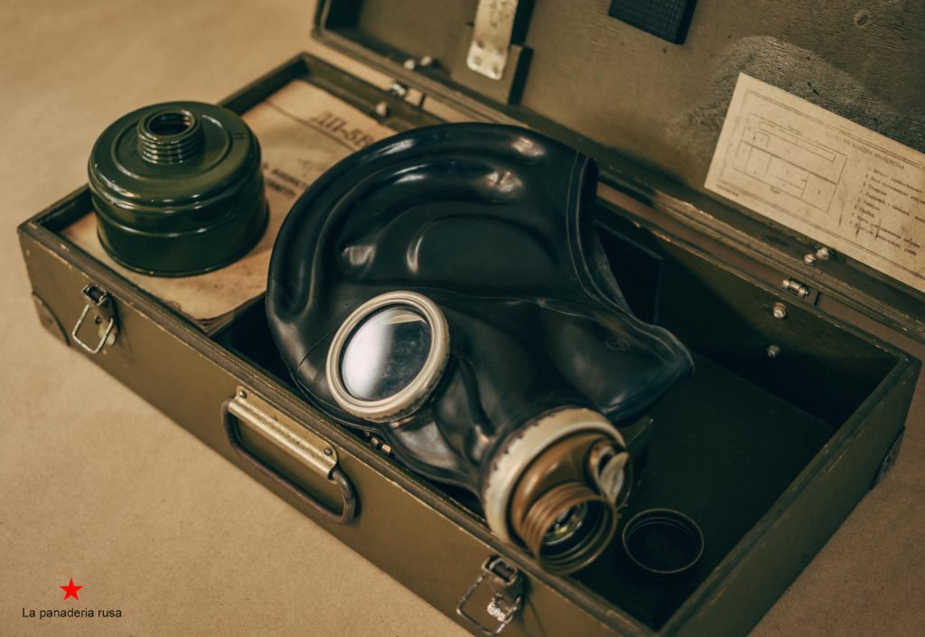 Maschere Antigas Post Apocalittiche Immagini E Fotografie Stock Ad Alta - Foto 3