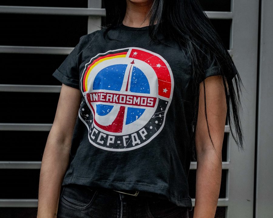 Camiseta Conmemorativa Negro Interkosmos Mujer