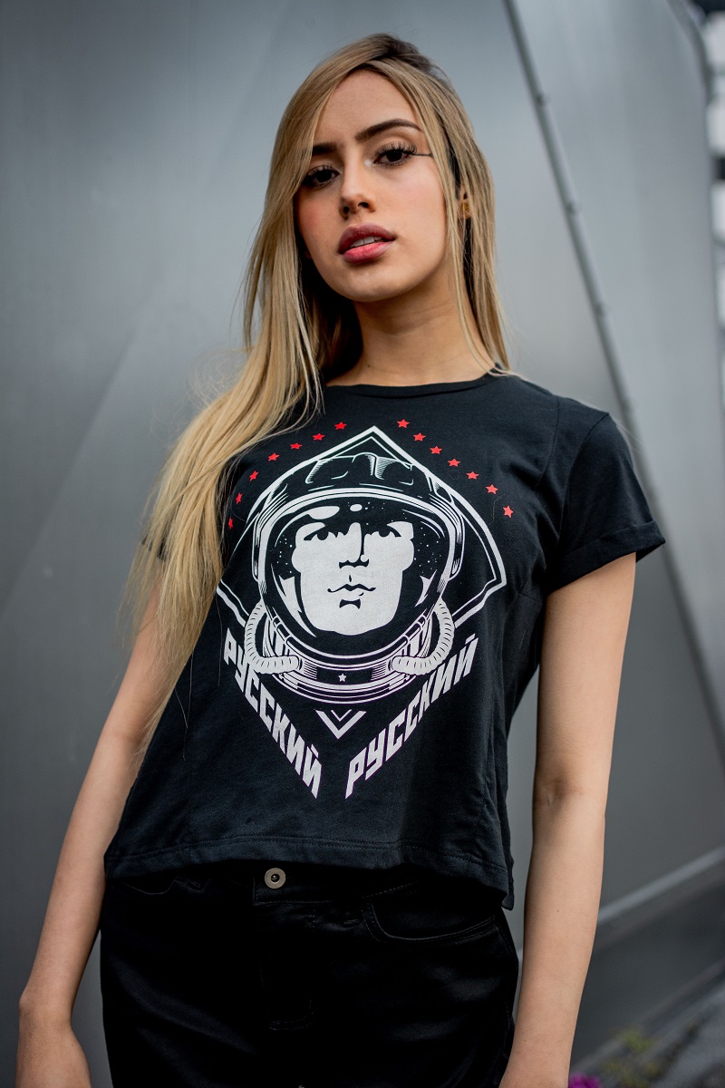 Camiseta Conmemorativa Negro Yuri Gagarin Mujer