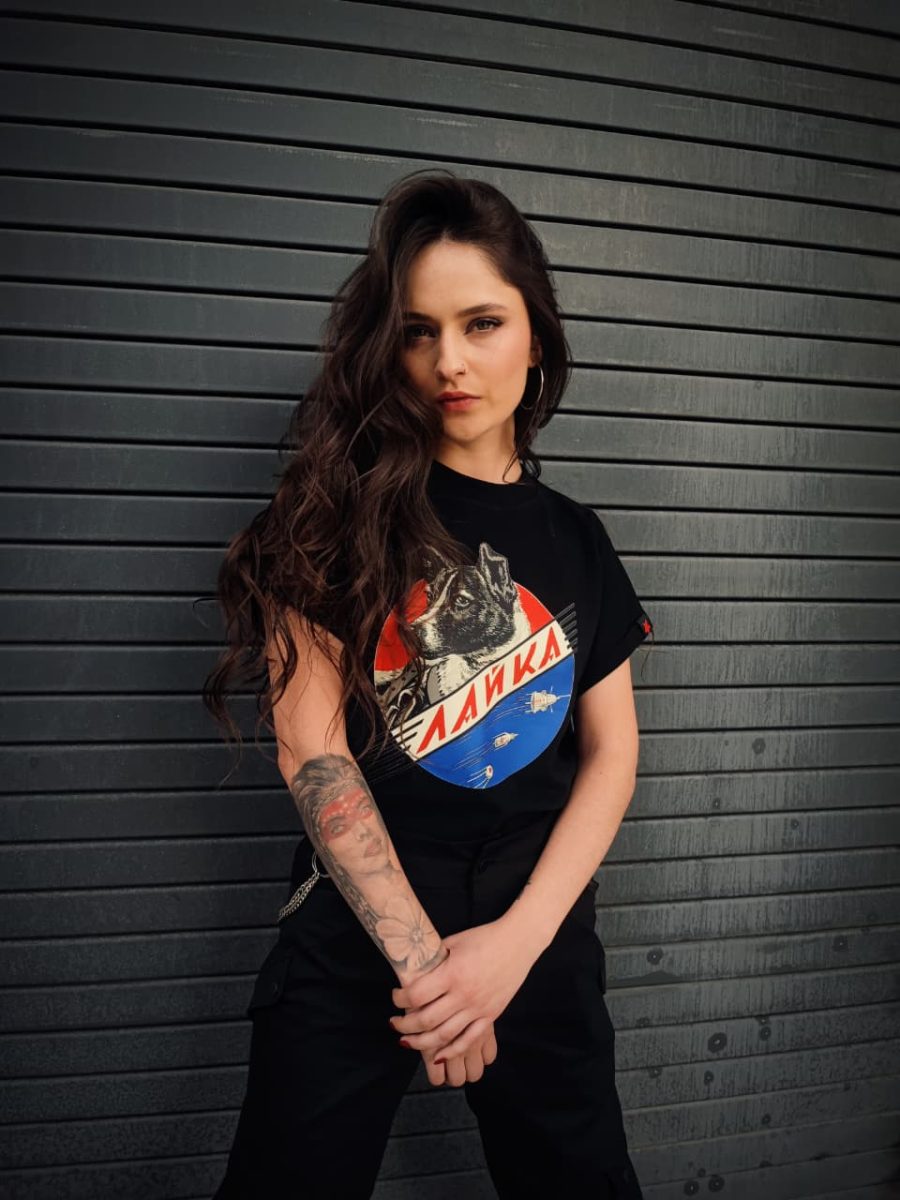 Camiseta Laika Negro Mujer - Imagen 4