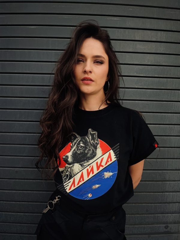 Camiseta Laika Negro Mujer