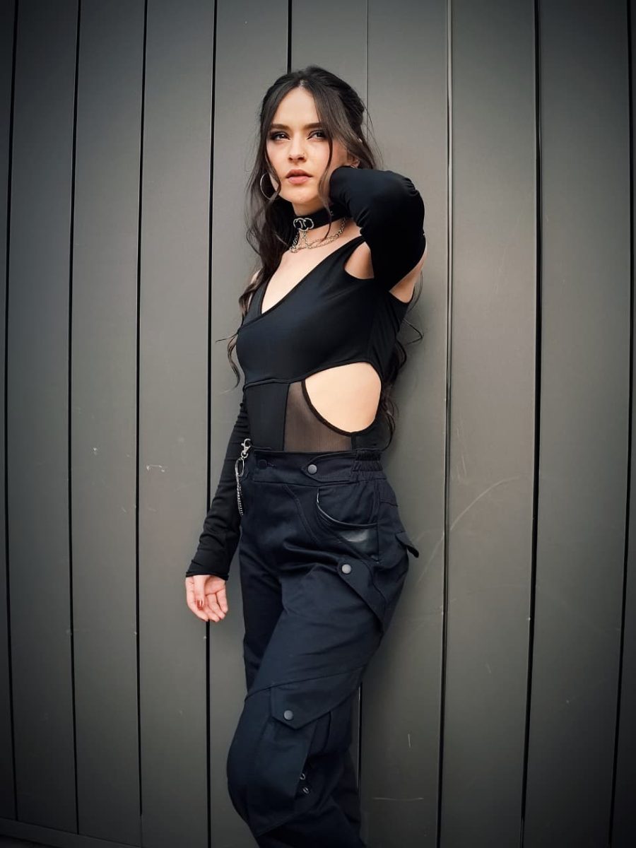 Cargo Tasya Negro Mujer - Image 3